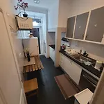 Проживание в семье Yes Bankbad